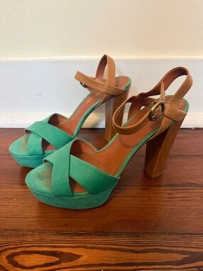 Pour La Victoire Green Suede Platform Sandals with Tan Leather Heel